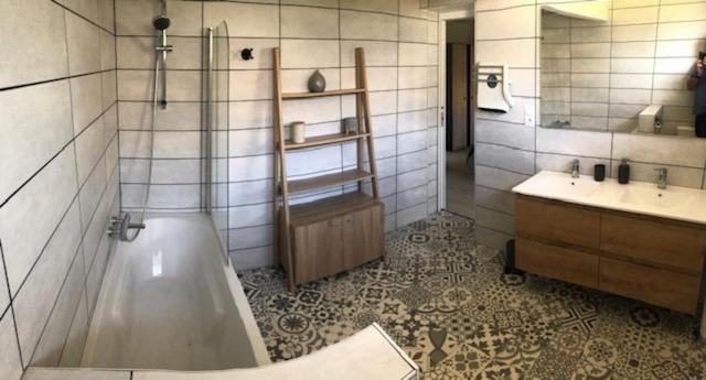 Loft Reve Du Soir 125 M2 Climatise 350 M De La Gare Appartement Lourdes Buitenkant foto